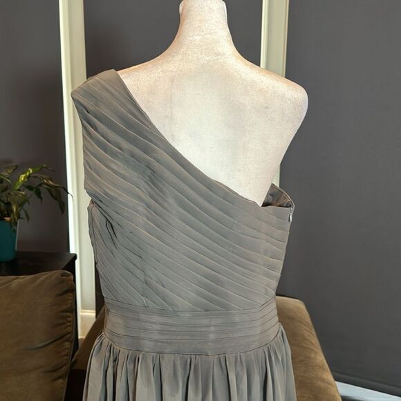 Women’s Gray Short One Shoulder Pleated Chiffon Formal Party Dress Size 12 *READ - Picture 6 of 13